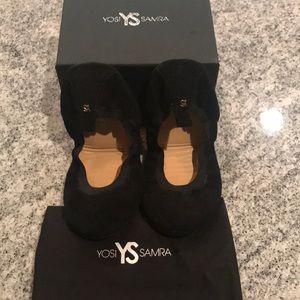 YOSI SAMARA Women’s Suede ballet flat. Size 7M